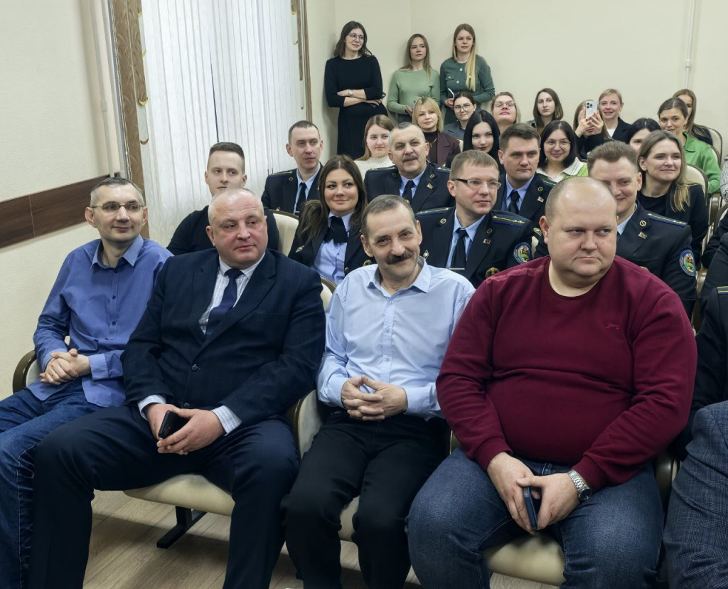 photo_5253514223520781090_y.jpg photo_5253514223520781090_y.jpg