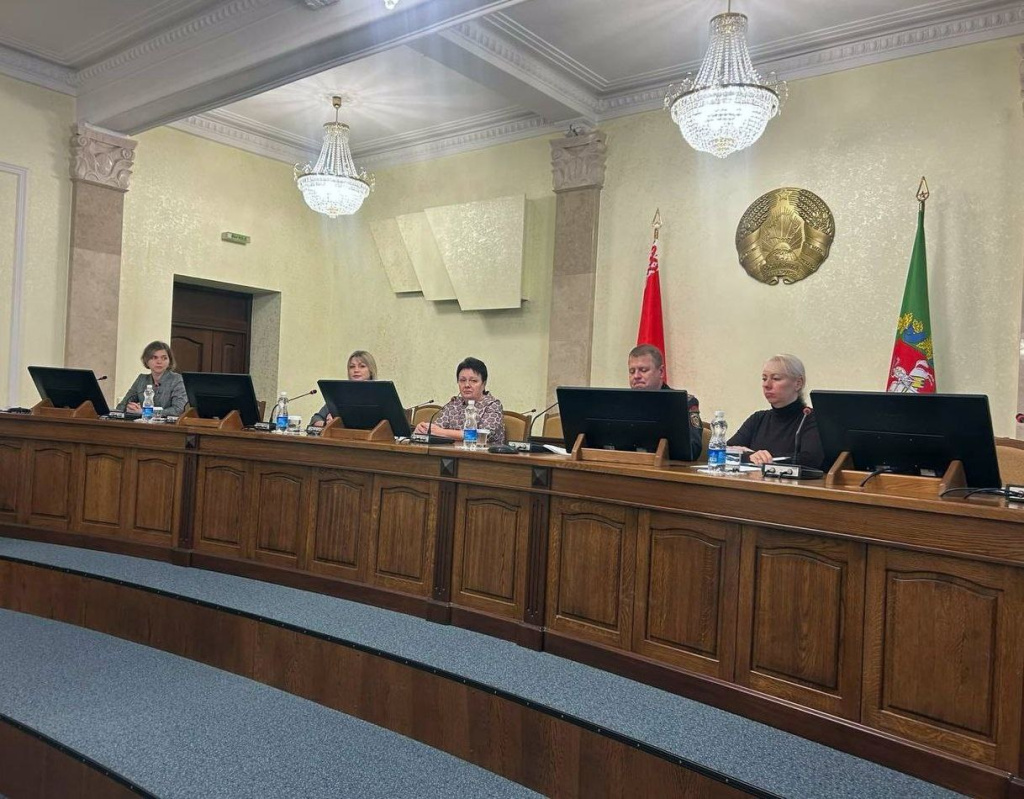 photo_5357201451375071382_y (1).jpg